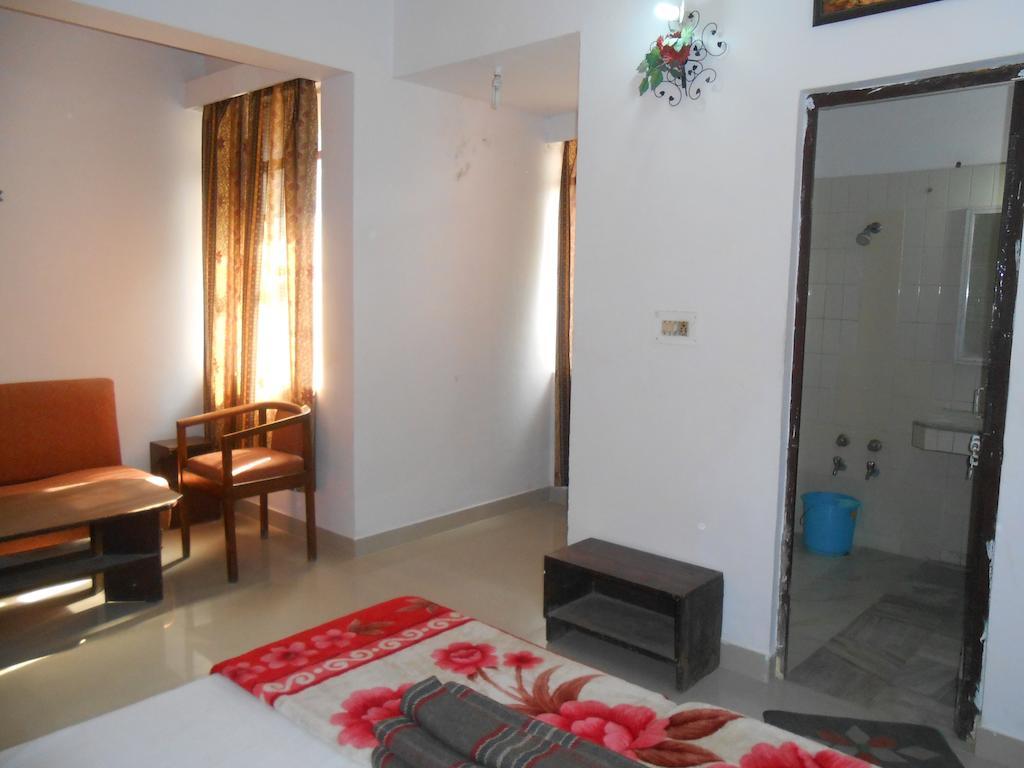 Hotel Safari Agra  Zewnętrze zdjęcie