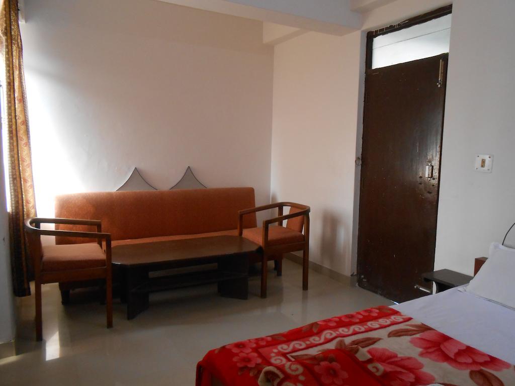 Hotel Safari Agra  Zewnętrze zdjęcie