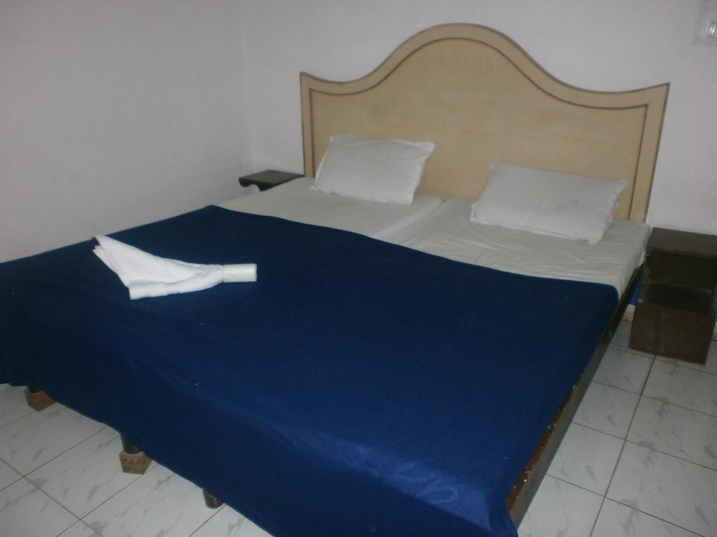 Hotel Safari Agra  Zewnętrze zdjęcie