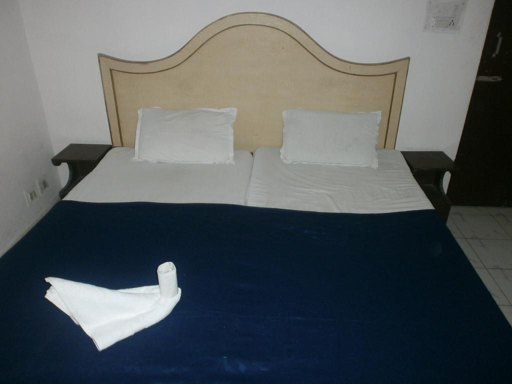 Hotel Safari Agra  Pokój zdjęcie