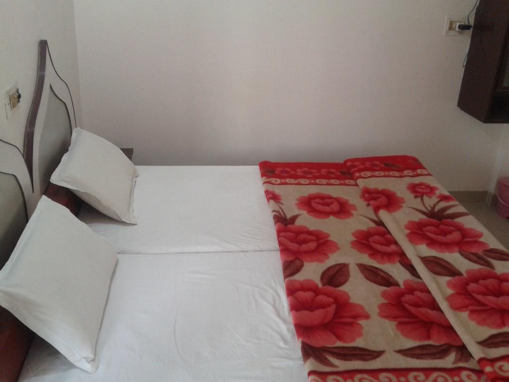 Hotel Safari Agra  Zewnętrze zdjęcie