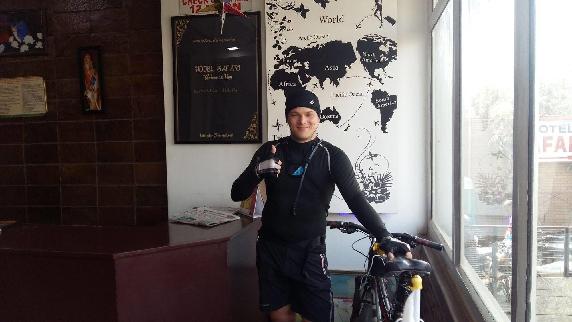 Hotel Safari Agra  Zewnętrze zdjęcie