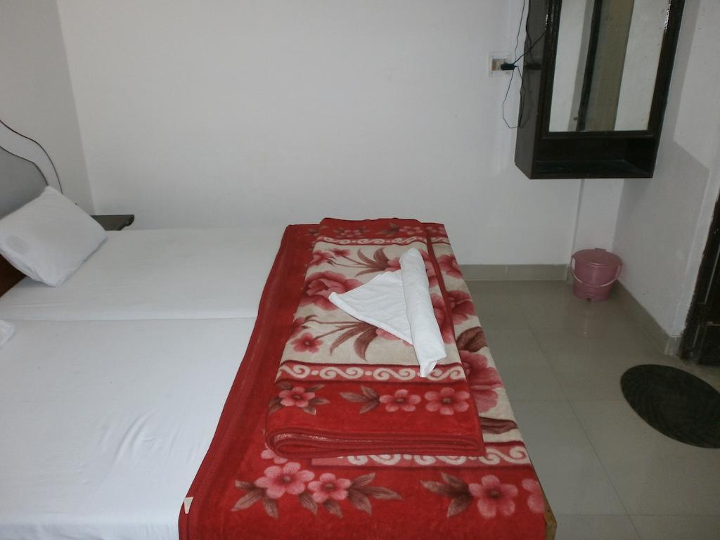 Hotel Safari Agra  Zewnętrze zdjęcie